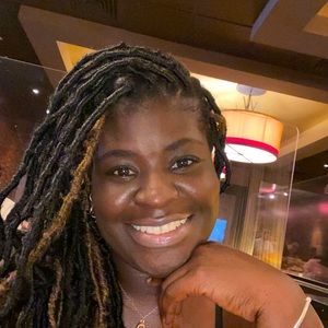 Meet your Posher, Tiffany